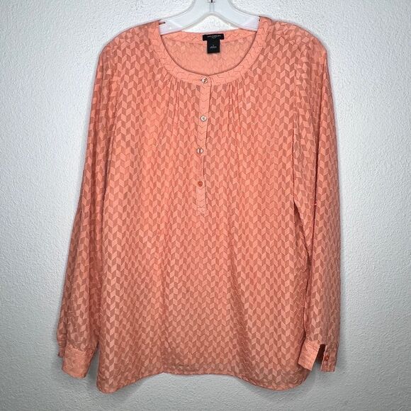 Ann Taylor Blouse - Picture 6 of 6